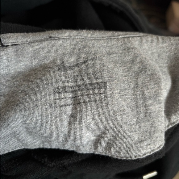 Nike Black and Yellow Men's Hoodie - Picture 2 of 2